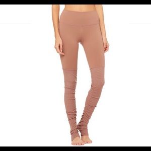 Alo Yoga Goddess Legging in Rosewater, size small